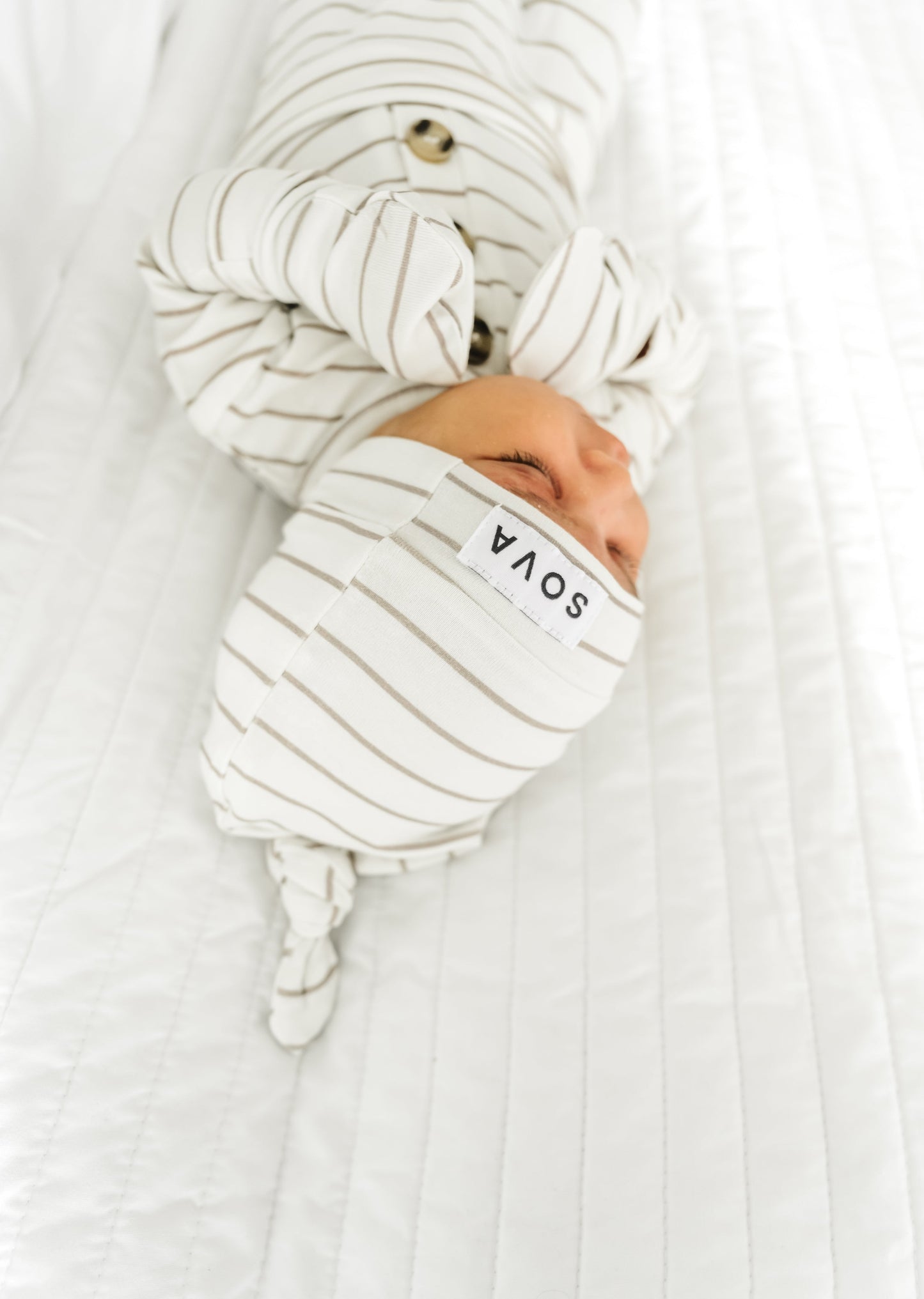 WINN NEWBORN HAT