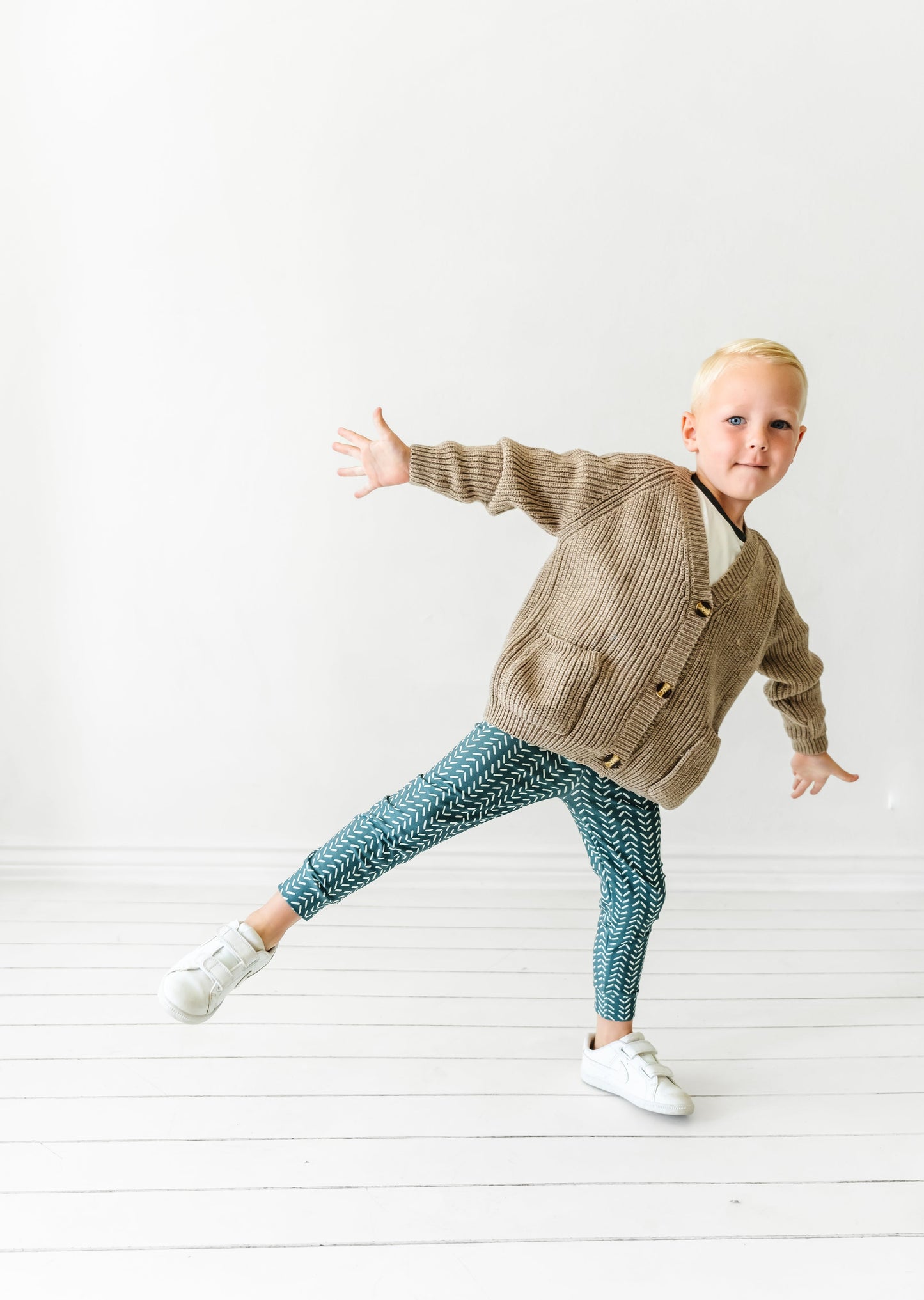 CARDIGAN IN WHEAT