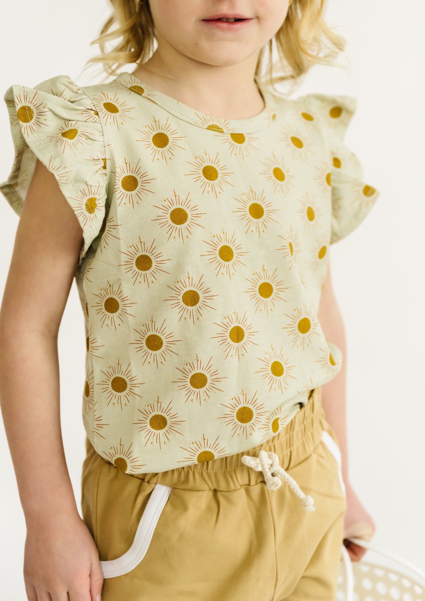 SUNNY DAY FLUTTER TEE